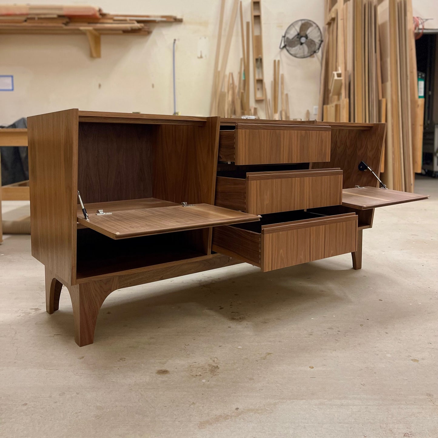 Barker Vanity In Walnut