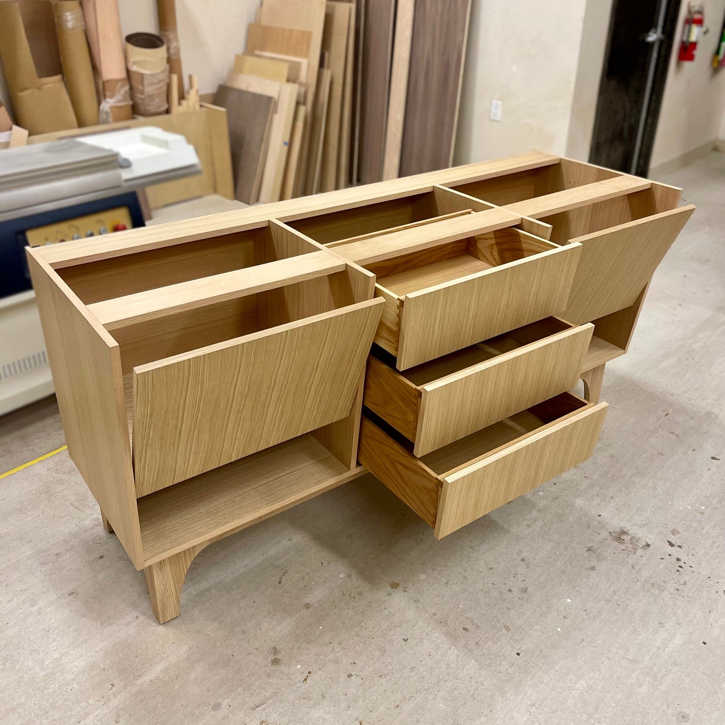 Barker Vanity In White Oak